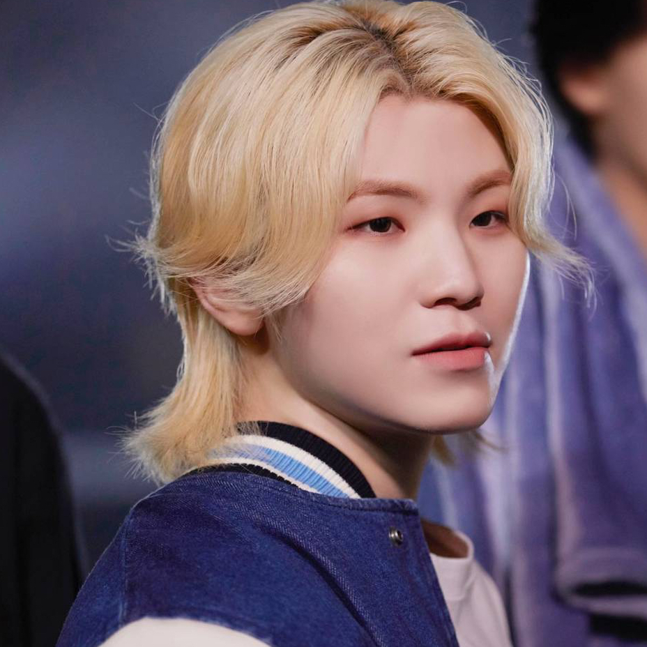 A moment captured by Woozi (SEVENTEEN)'s fan