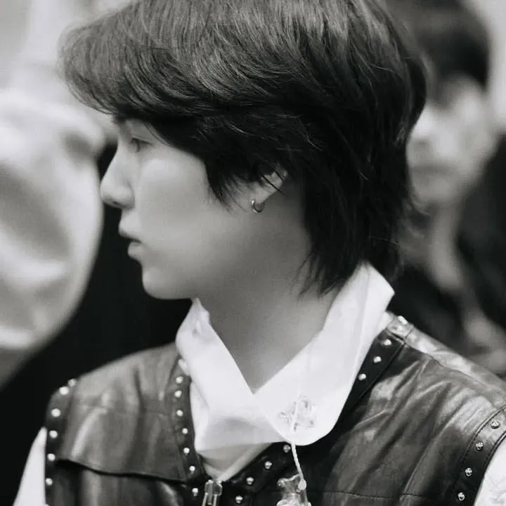 SUGA (防彈少年團)的最新照片