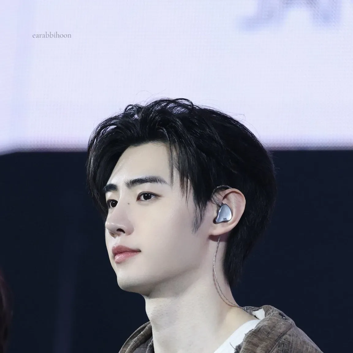 Latest photo of Sunghoon (ENHYPEN)