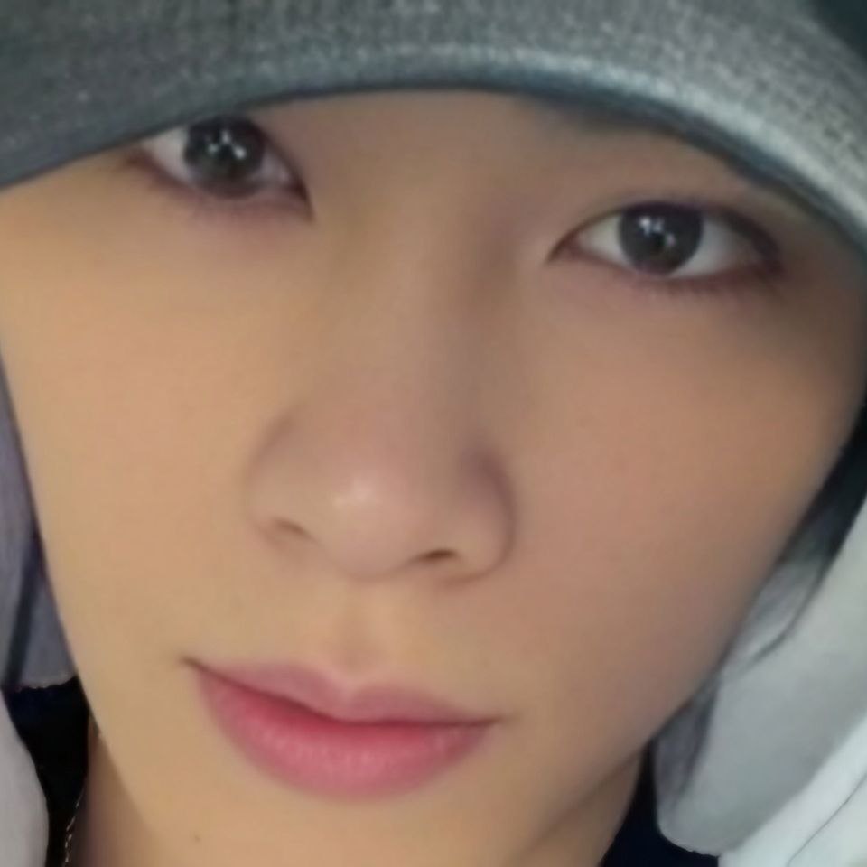 Behind-the-scenes cut of XIAOJUN (WayV)