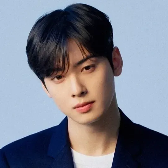 Recent activity shot of Eunwoo (ASTRO)