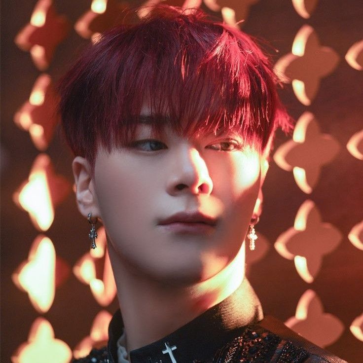 Behind-the-scenes cut of Moonbin (ASTRO)