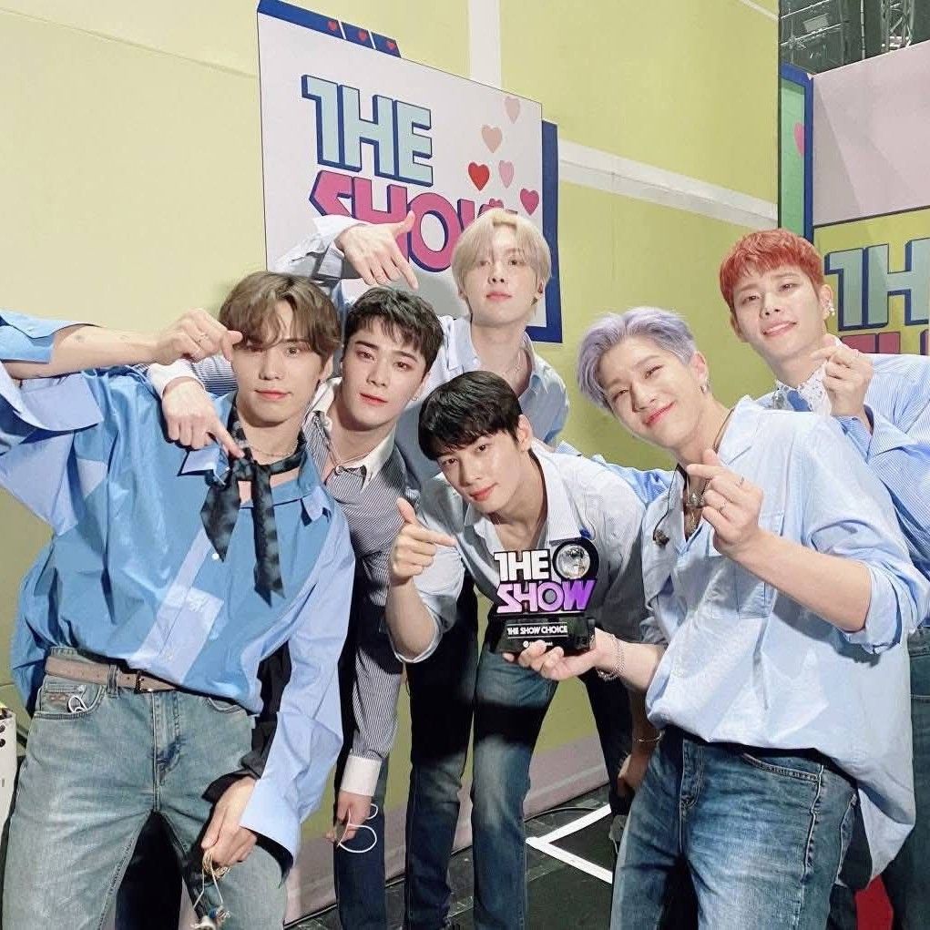 아스트로 최근 활동샷