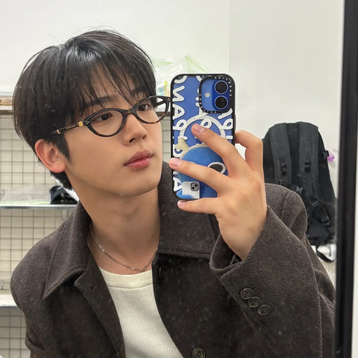 A moment captured by Kim Yohan (WEi)'s fan