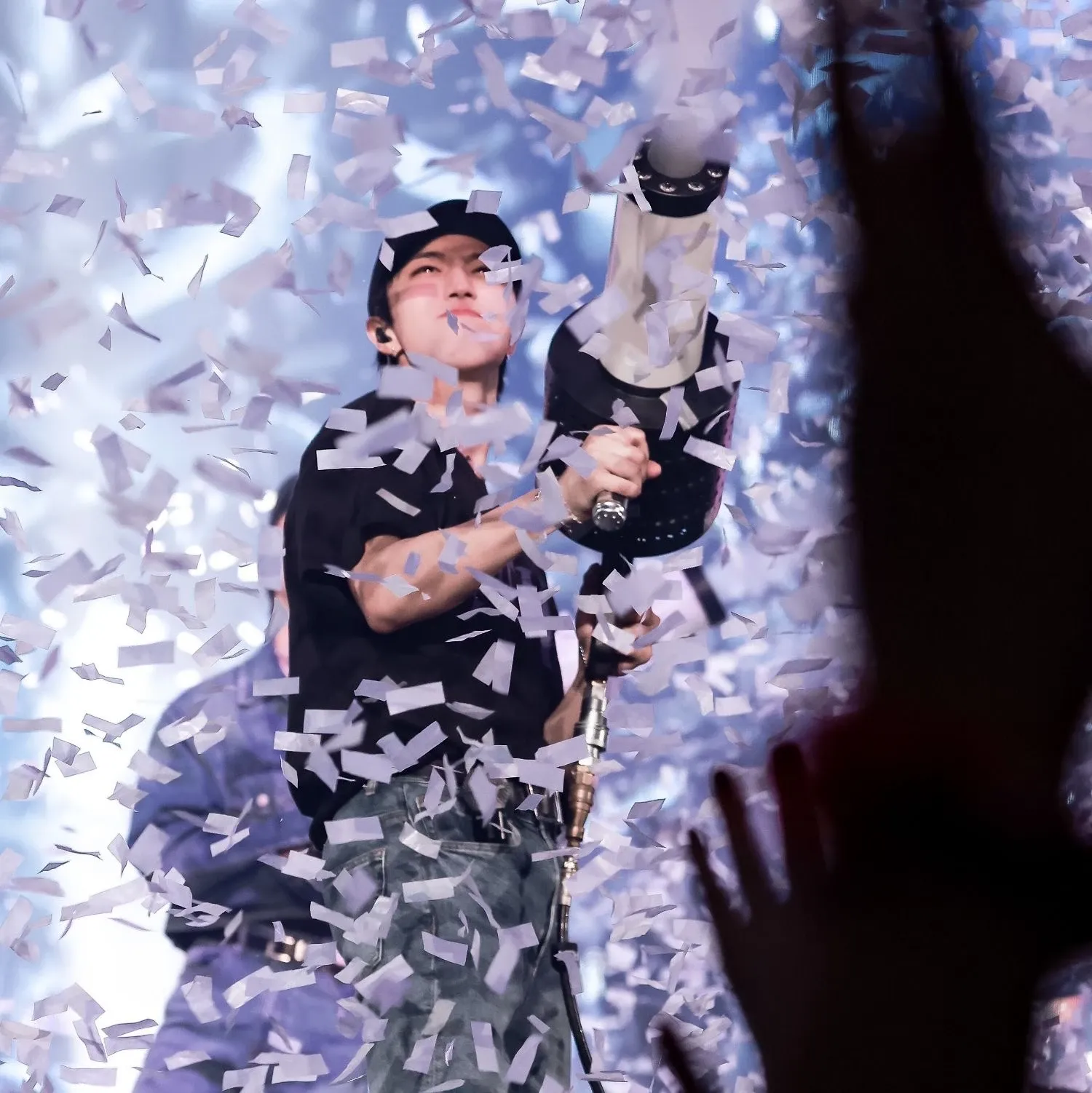 Behind-the-scenes cut of HAN (Stray Kids)