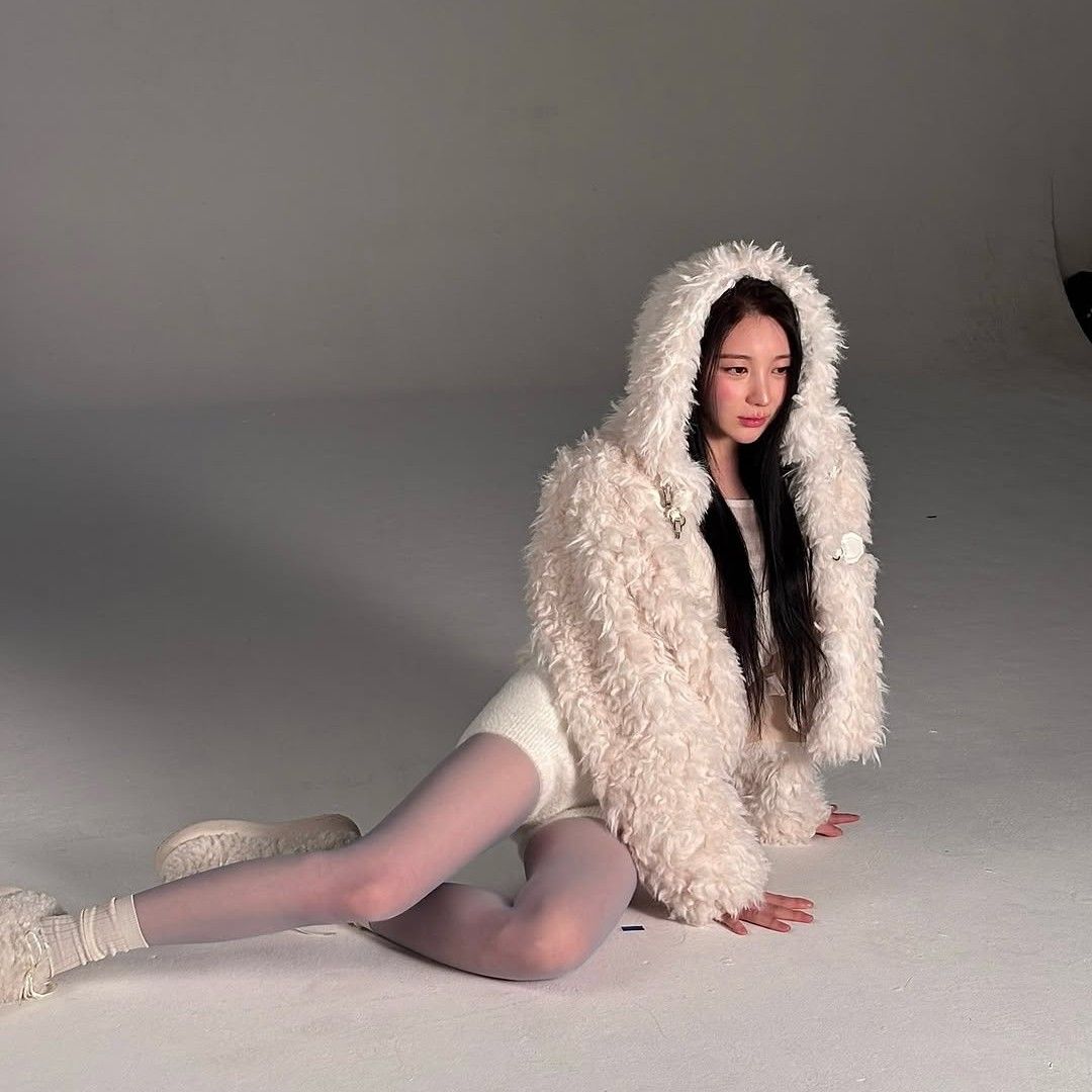 Foto aktivitas terbaru Lee Chaeyeon