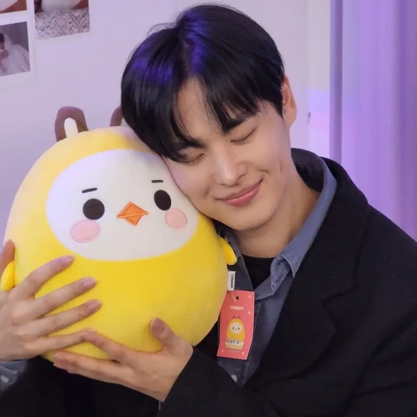 Behind-the-scenes cut of Choi Byungchan