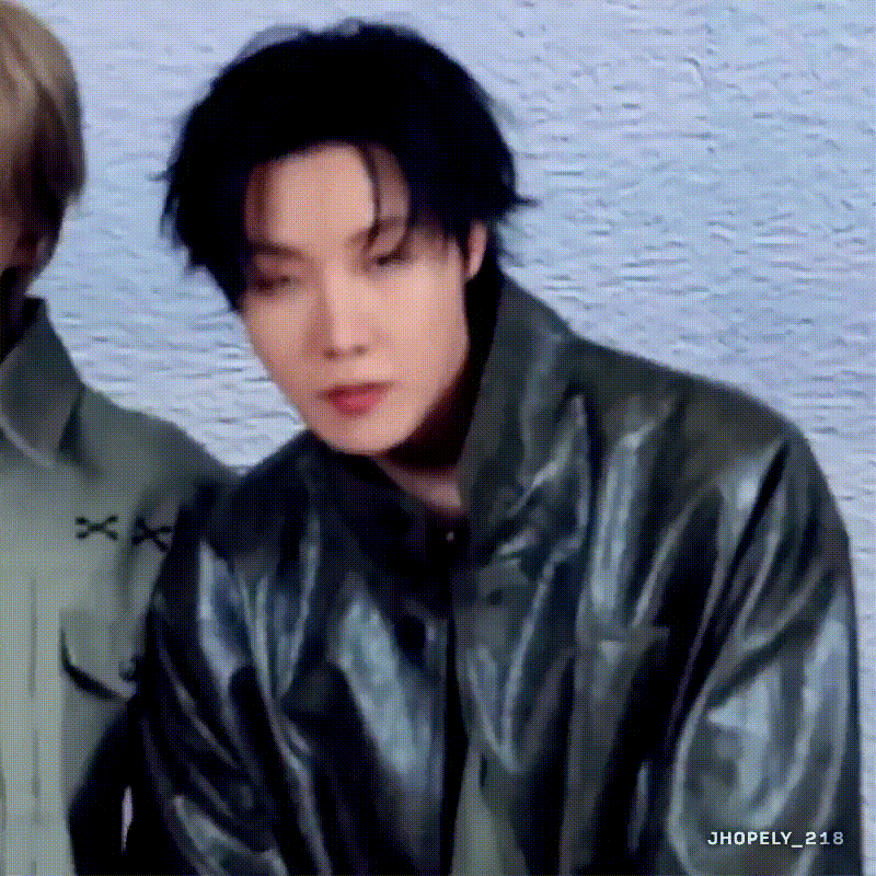 Foto terbaru j-hope (BTS)