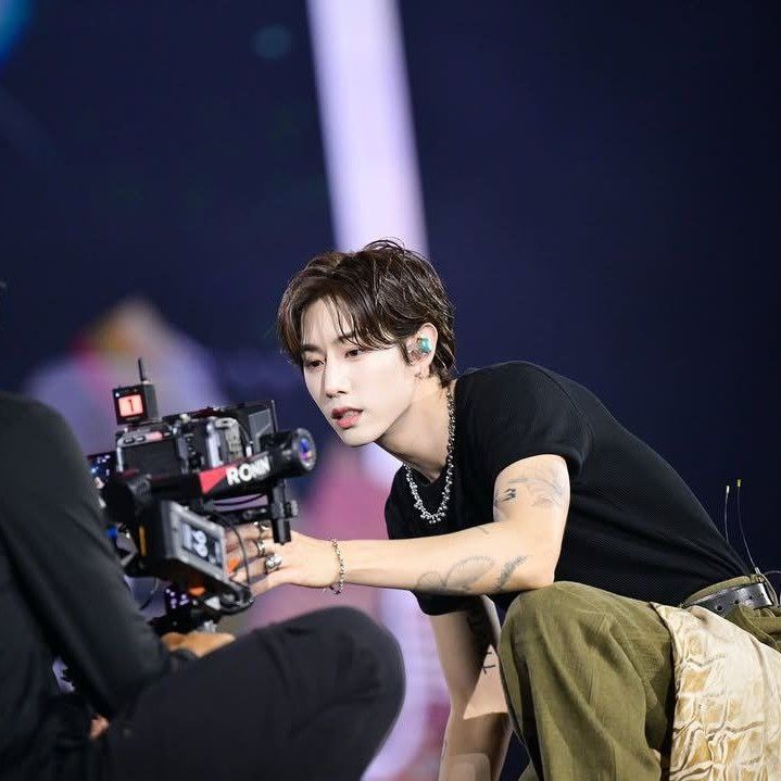 Latest photo of Mark (GOT7)
