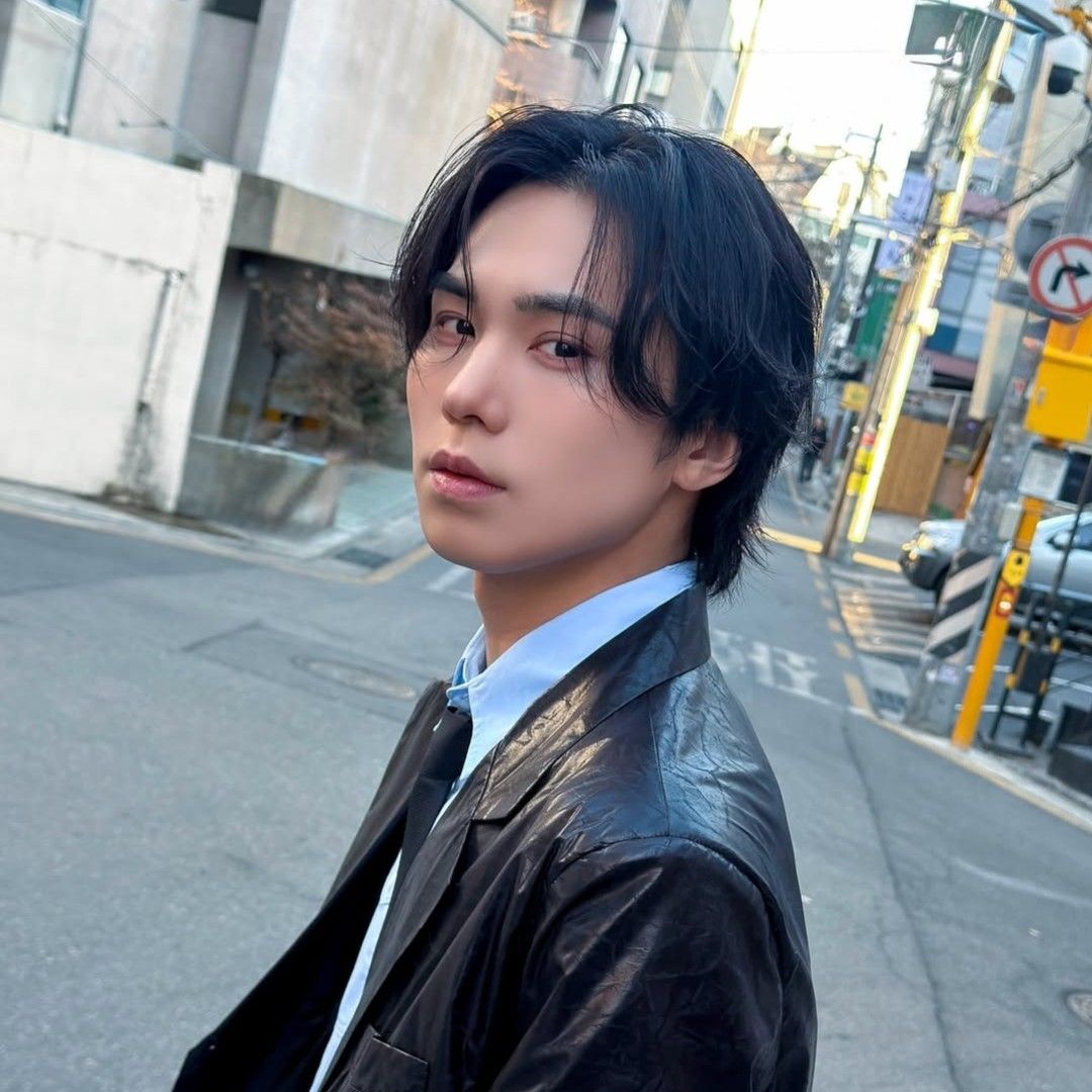 A moment captured by Rocky's fan