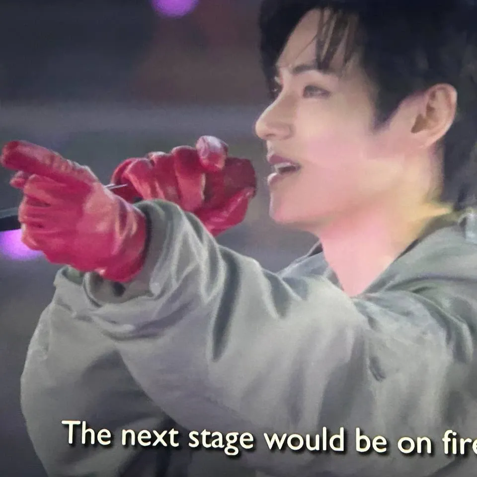 뷔 (방탄소년단)의 최신 사진