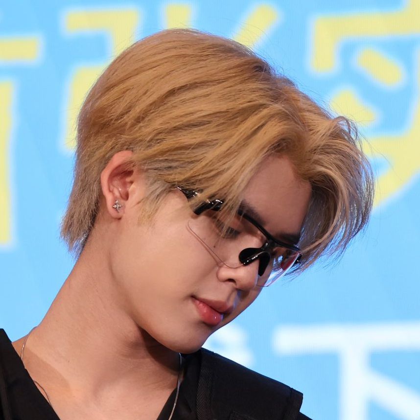 Behind-the-scenes cut of DORN (NexT1DE)