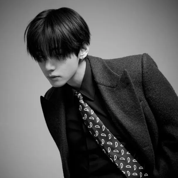 Latest photo of V (BTS)