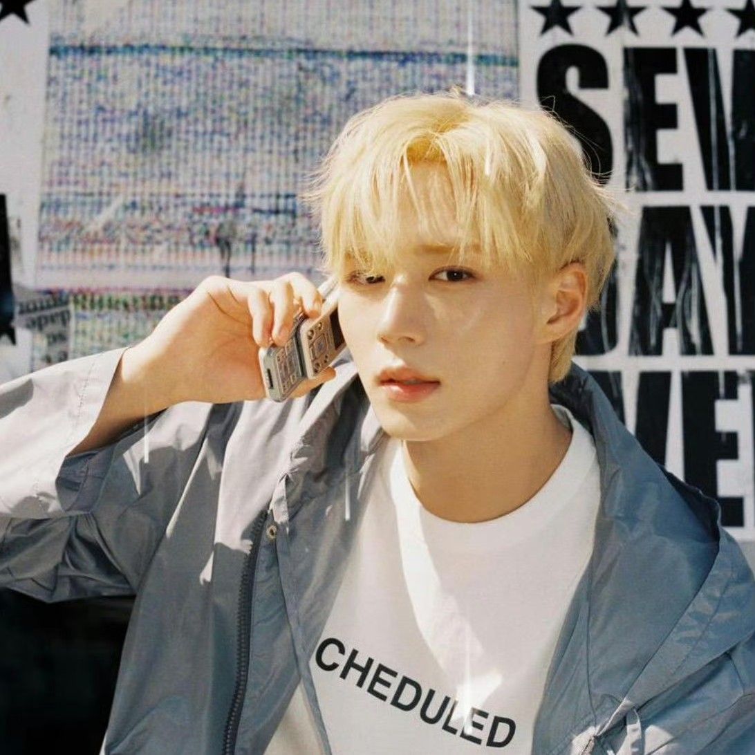 Behind-the-scenes cut of Kim Junseo (ALPHA DRIVE ONE)