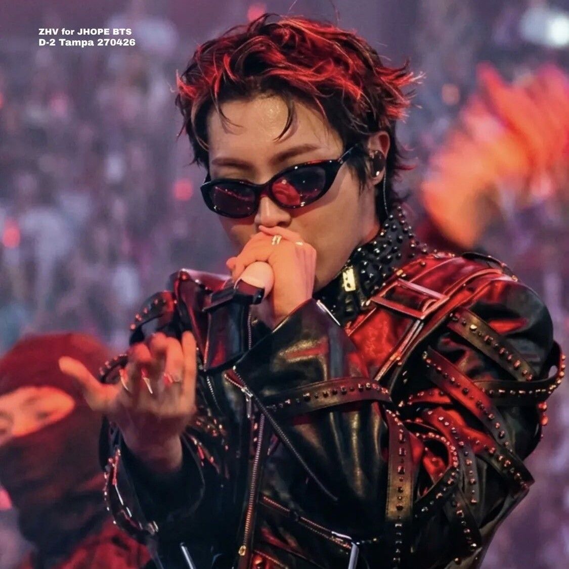 Momen yang diabadikan oleh penggemar j-hope (BTS)