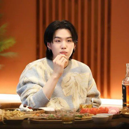 SUGA (BTS)の舞台裏ショット