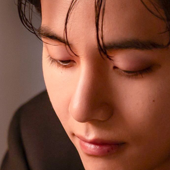 V (防彈少年團)粉絲拍下的瞬間