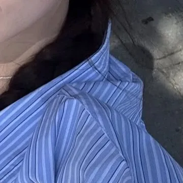 Recent activity shot of Jeong Yein (Lovelyz)