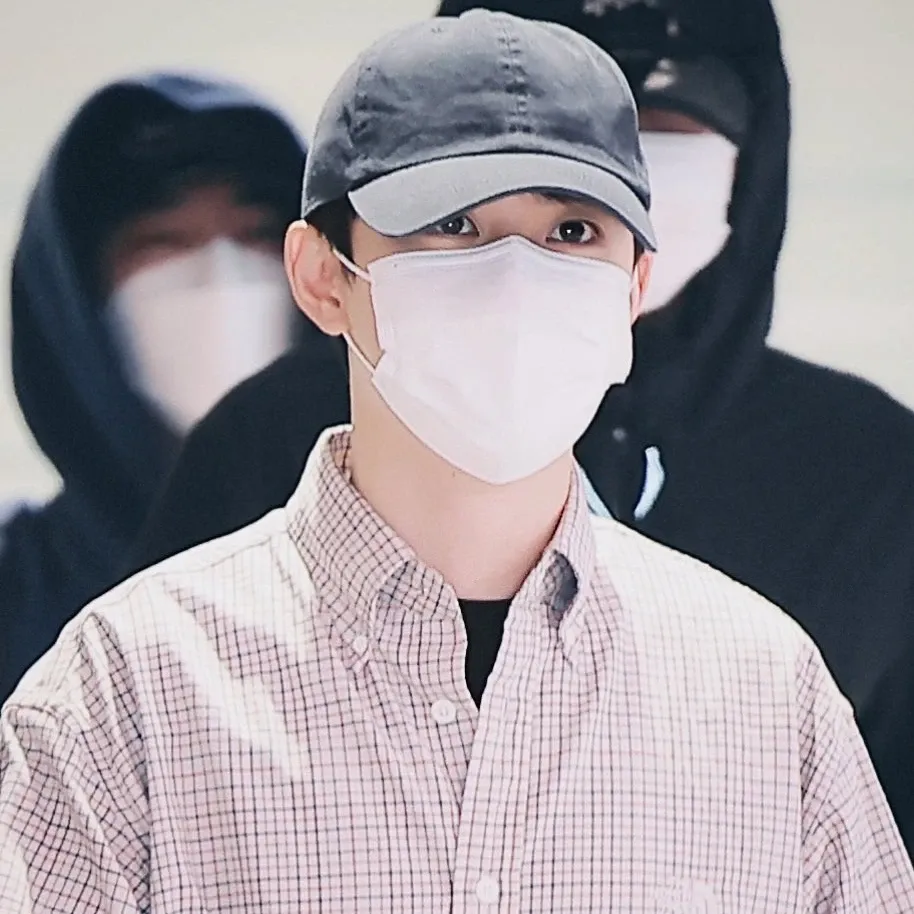 Foto aktivitas terbaru D.O. (EXO)