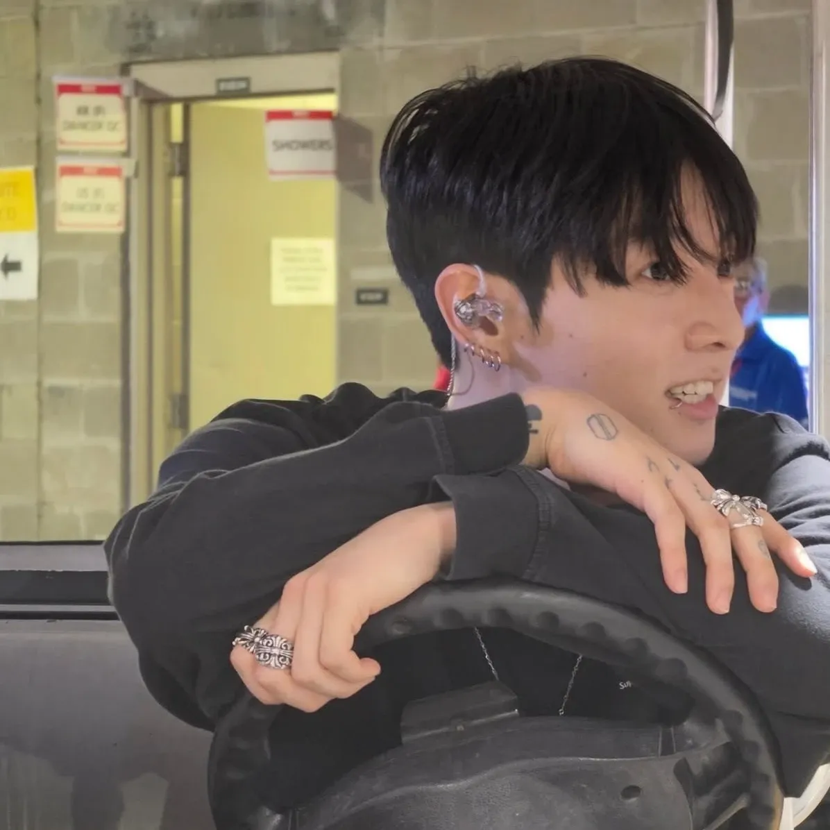 Momen yang diabadikan oleh penggemar Jungkook (BTS)