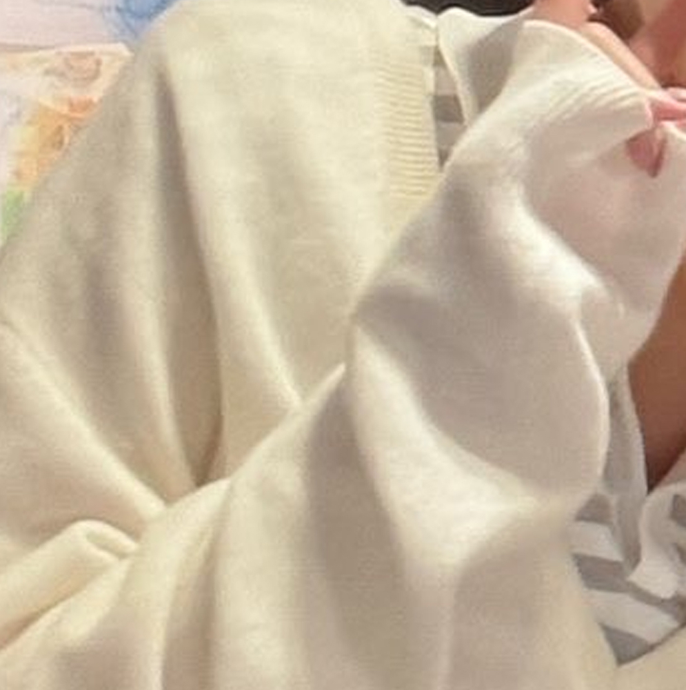 Recent activity shot of HaSeul (ARTMS)