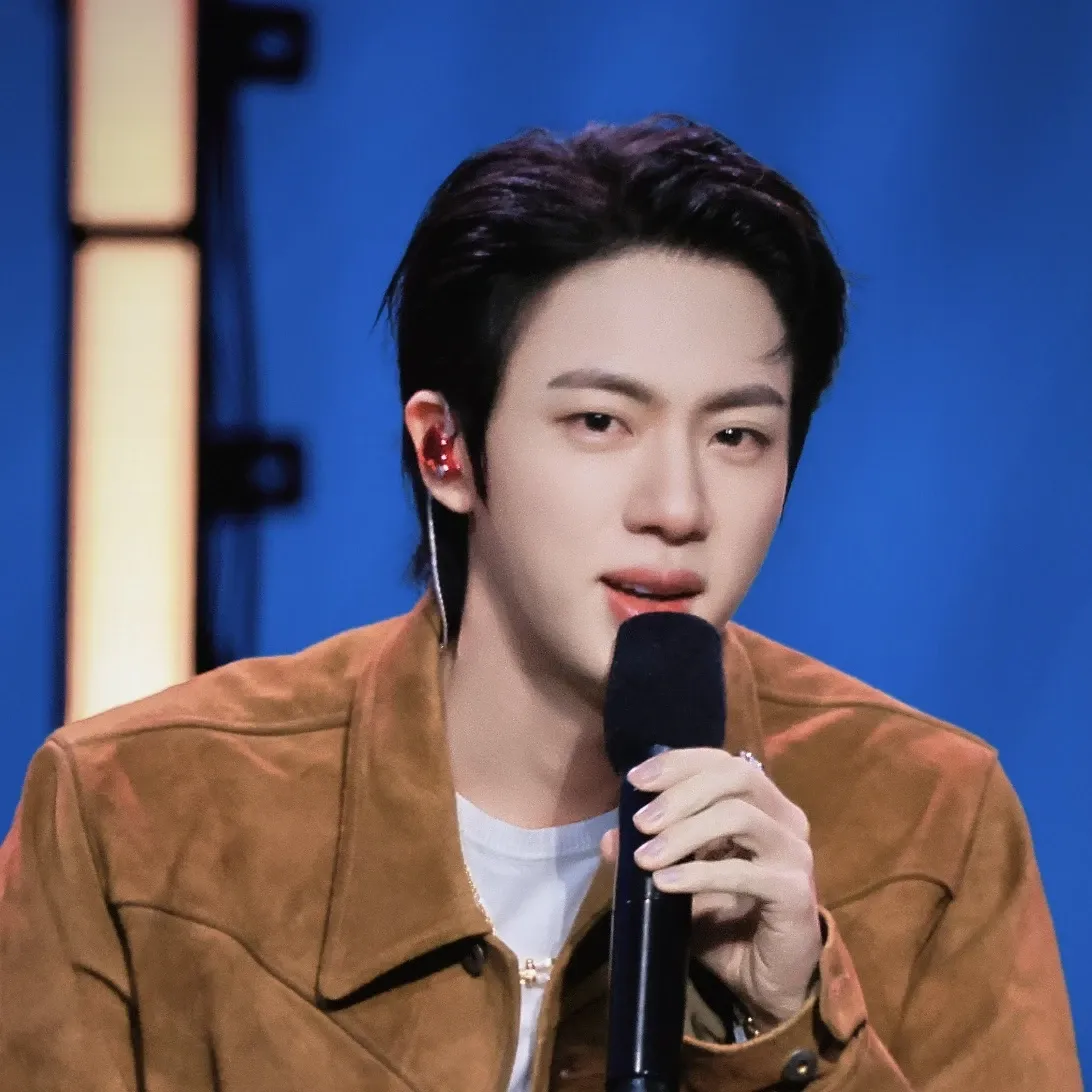 Potret di balik layar Jin (BTS)