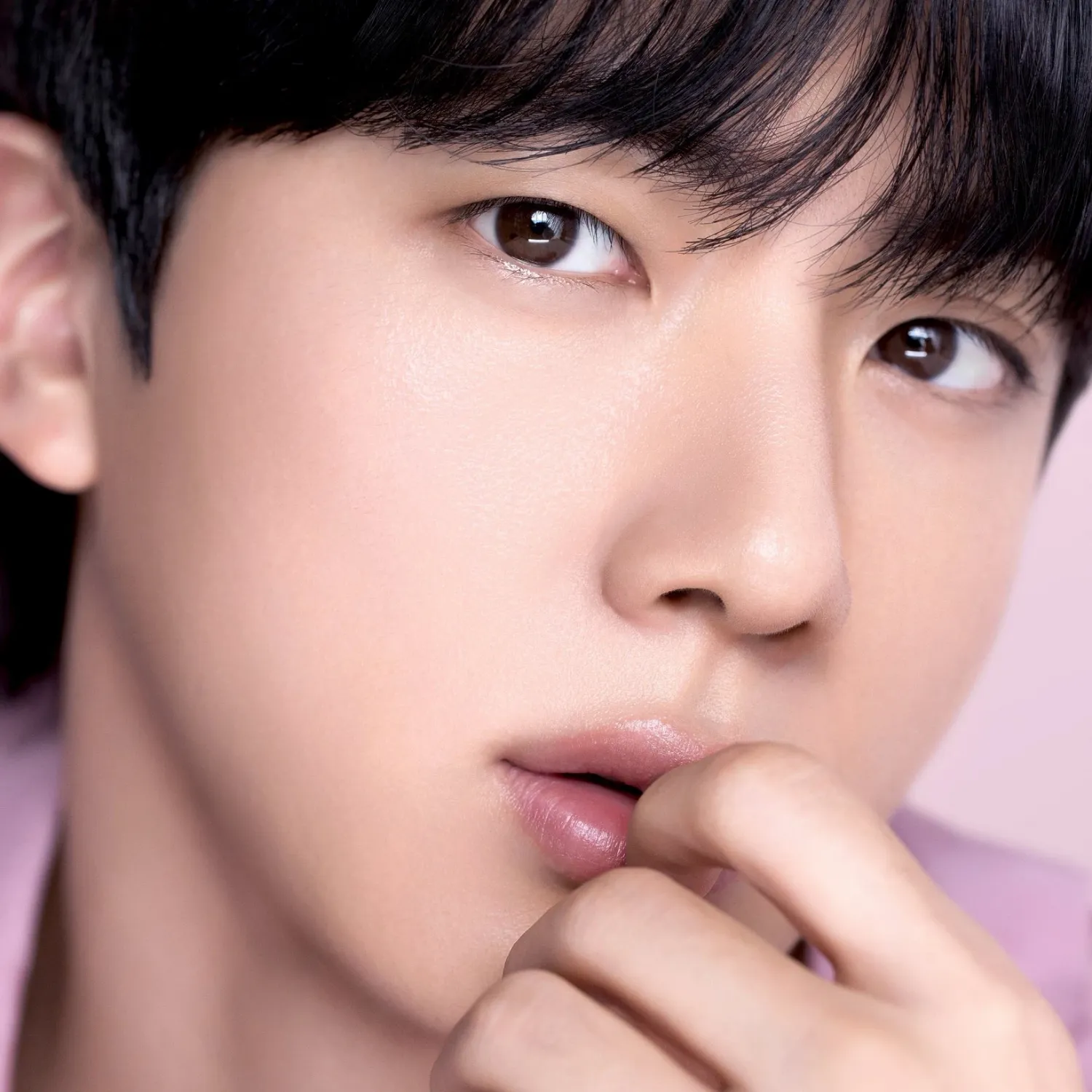 ジン (BTS)の最近の活動写真