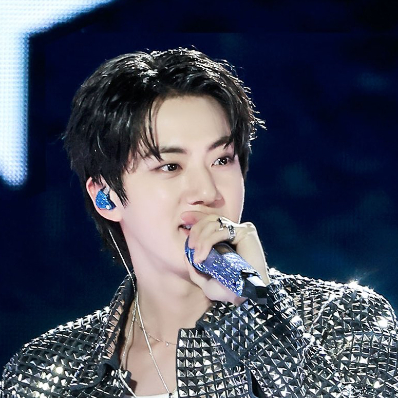 진 (방탄소년단) 최근 활동샷