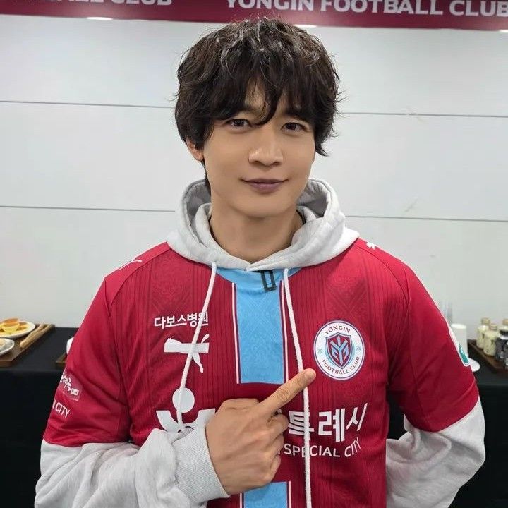 Behind-the-scenes cut of Minho (SHINee)