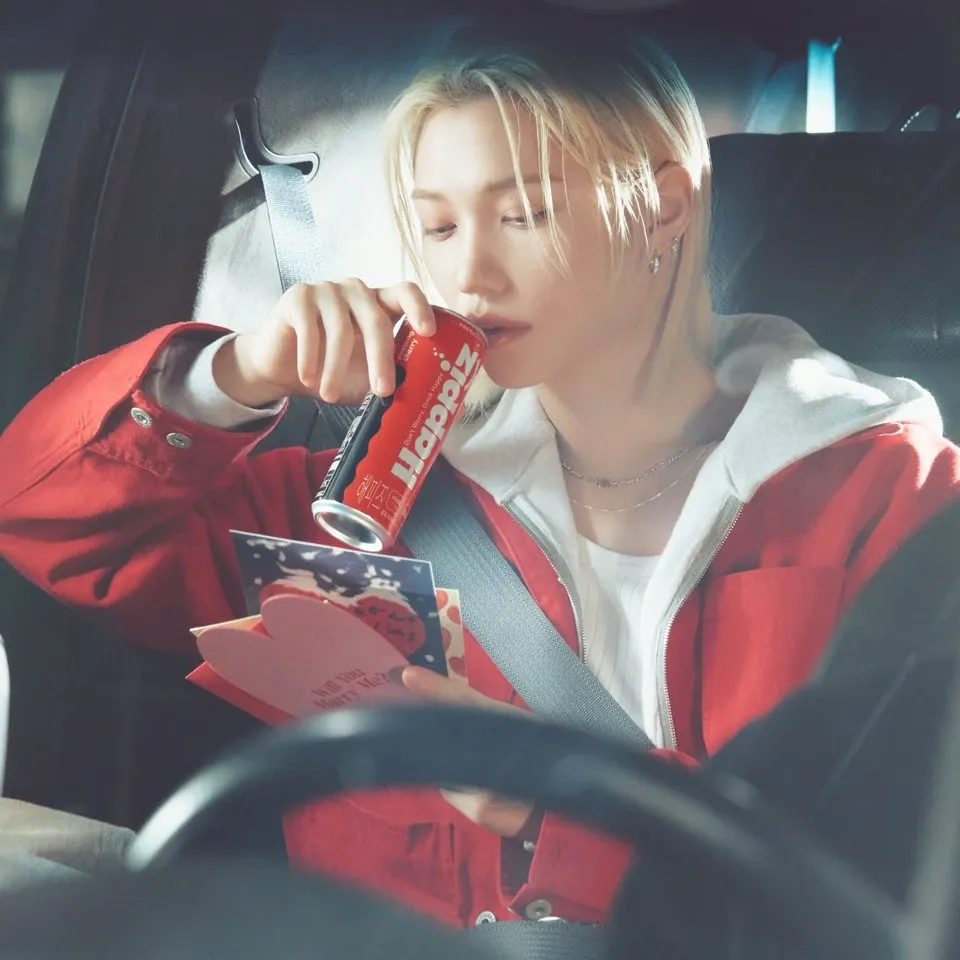 Recent activity shot of Felix (Stray Kids)