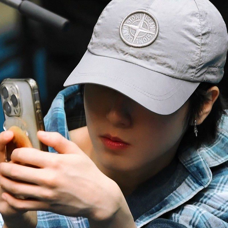 Behind-the-scenes cut of HAN (Stray Kids)