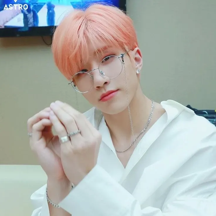 Recent activity shot of Jinjin (ASTRO)