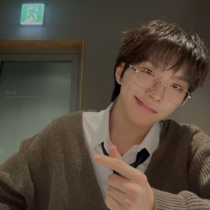 云鹤 (BOYNEXTDOOR)粉丝拍下的瞬间