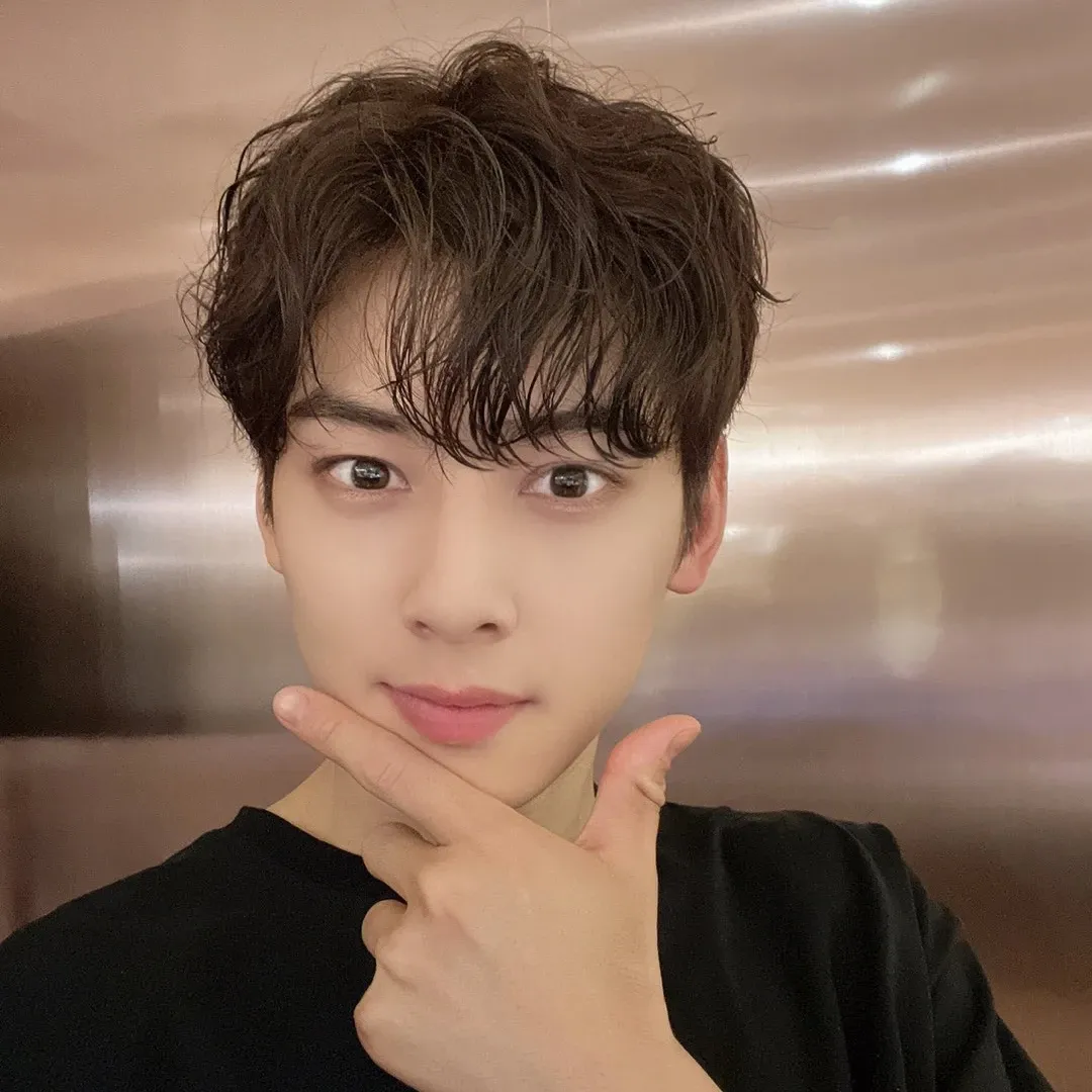 Latest photo of Eunwoo (ASTRO)