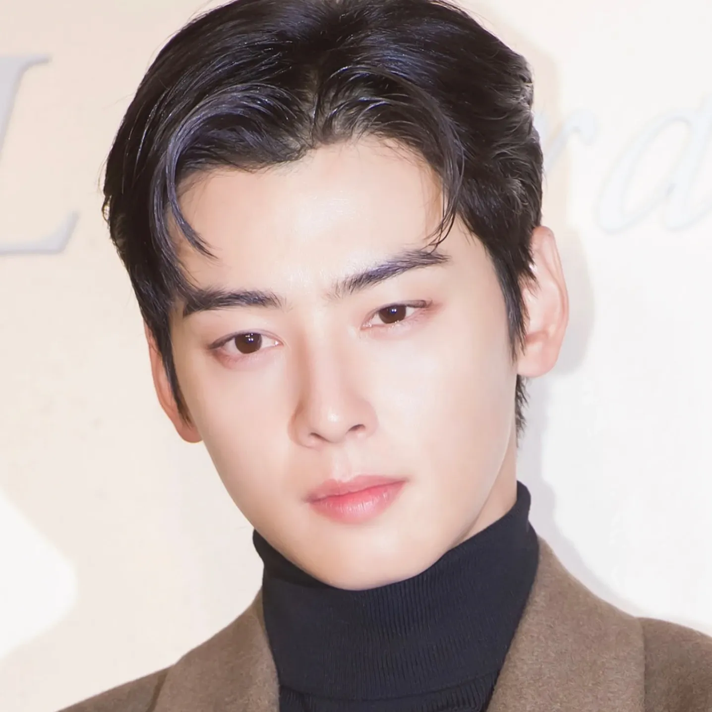 Recent activity shot of Eunwoo (ASTRO)