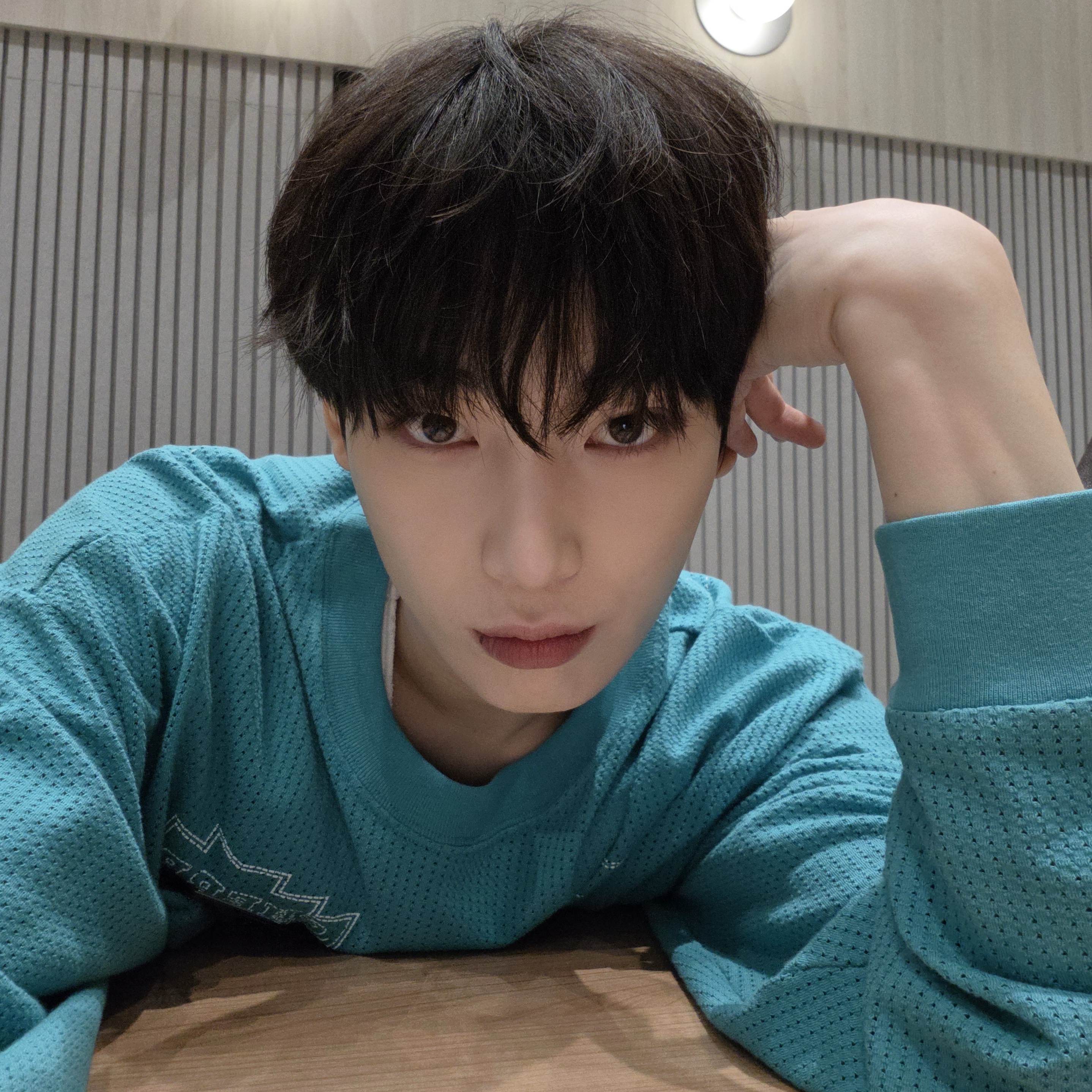 선우 (ENHYPEN)의 비하인드 컷