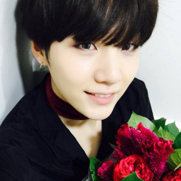 SUGA (BTS)の舞台裏ショット