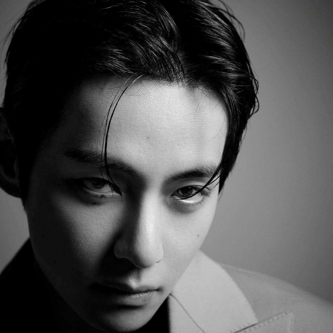 Latest photo of V (BTS)