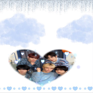 A moment captured by NOWZ's fan