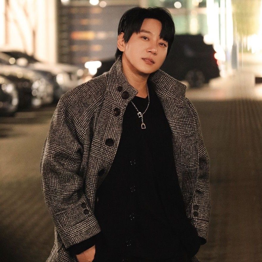 Latest photo of Hwang Chiyeol