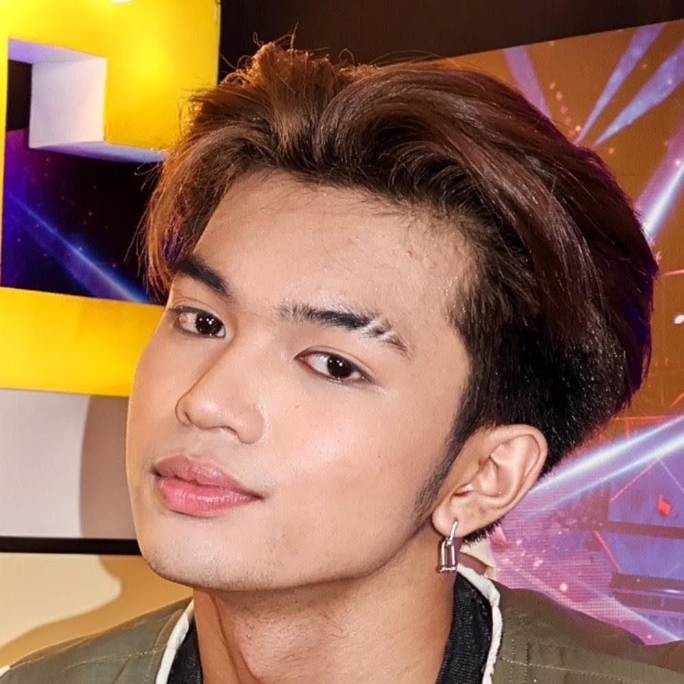 Behind-the-scenes cut of Jeromy (HORI7ON)