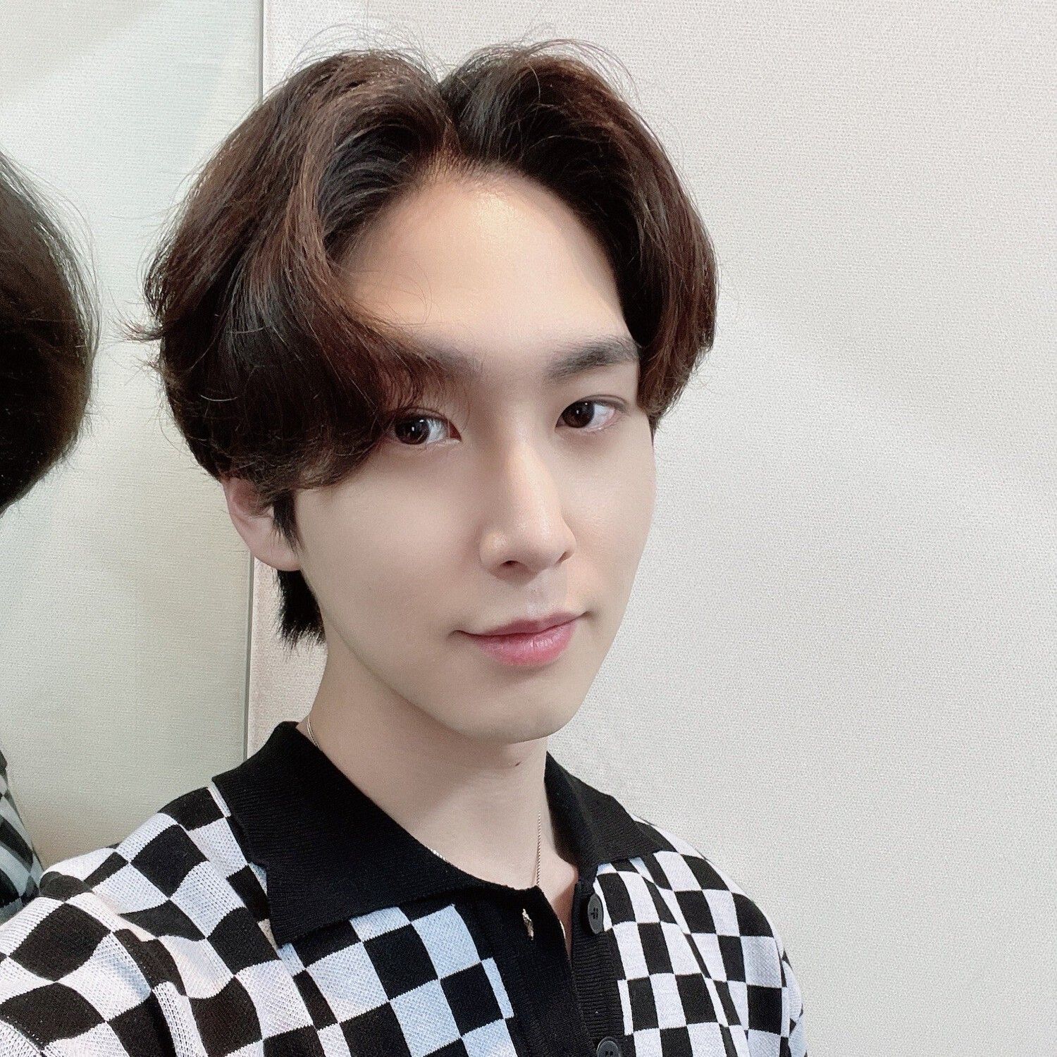 Recent activity shot of Shinwon (PENTAGON)