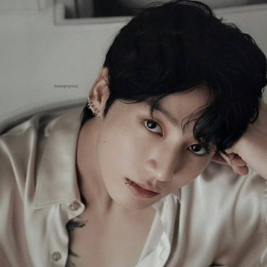 Latest photo of Jungkook (BTS)