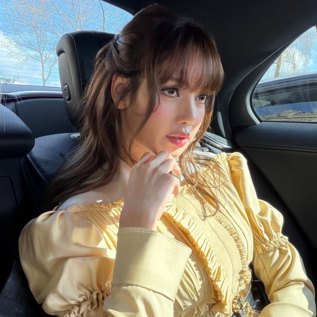 Foto terbaru Lisa (BLACKPINK)