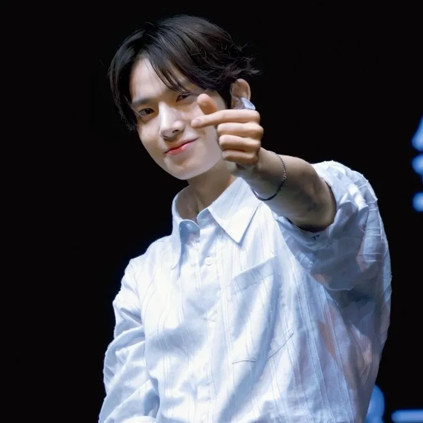 ヒスンの舞台裏ショット