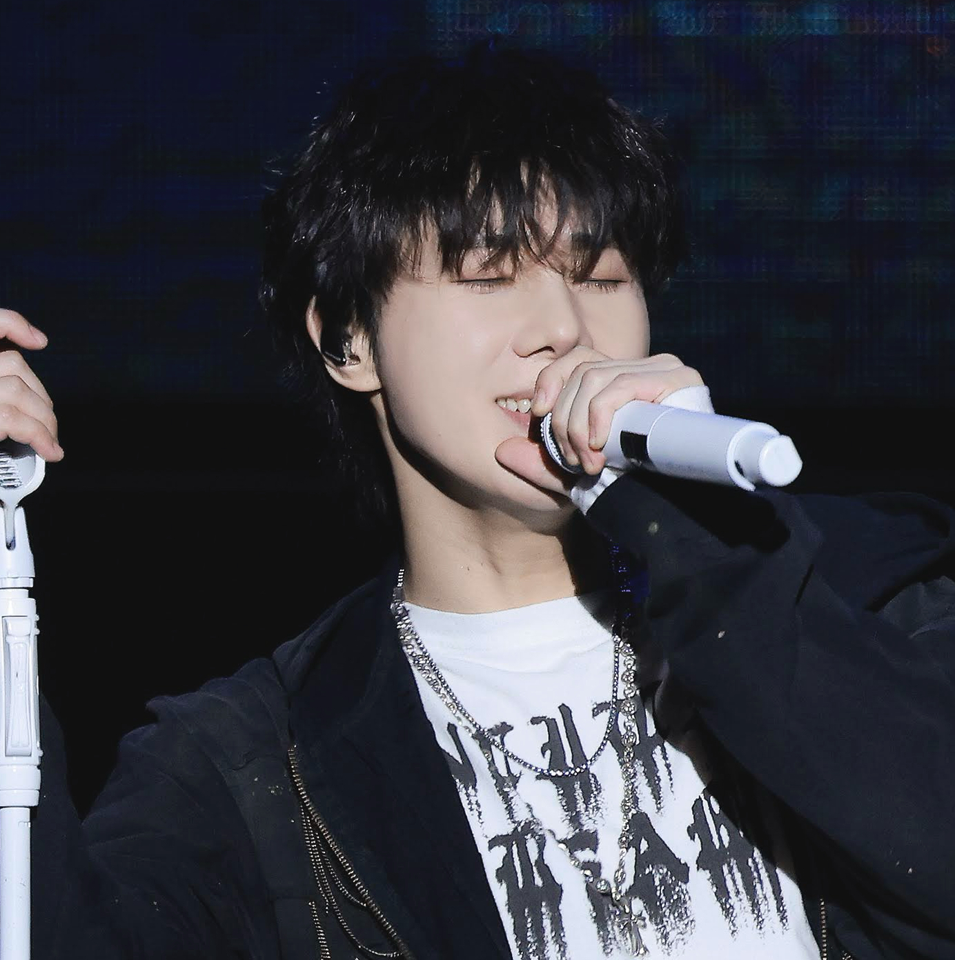 A moment captured by Sungkyu (INFINITE)'s fan