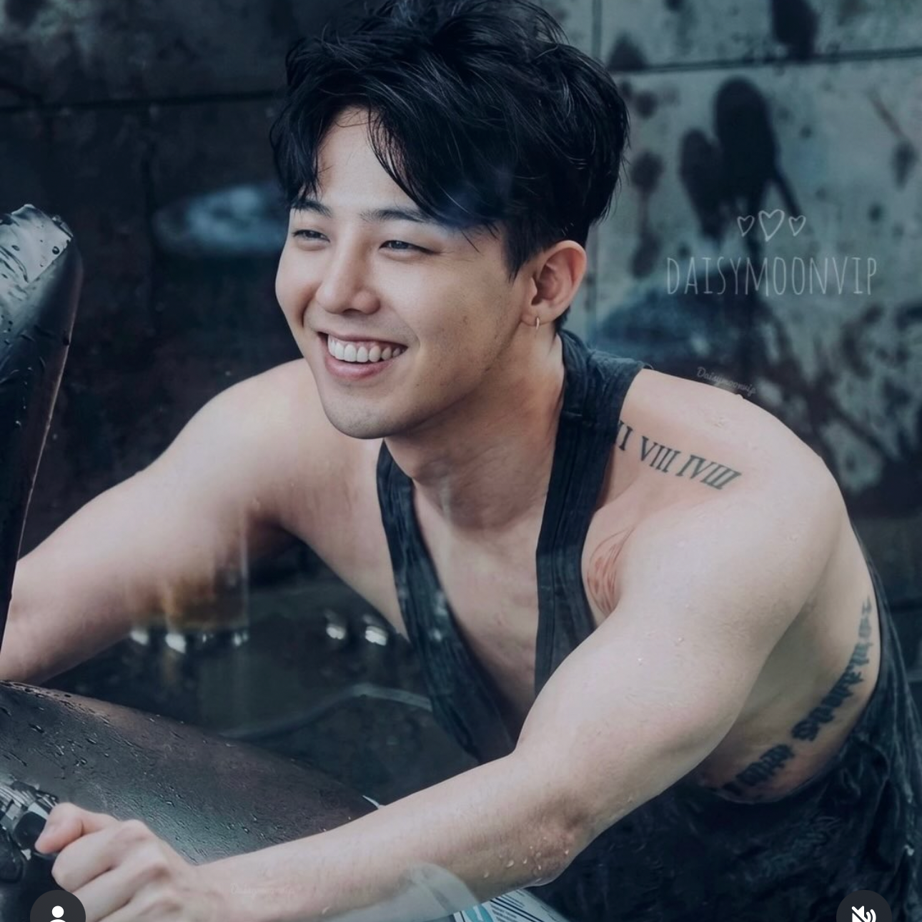 Recent activity shot of G-DRAGON (BIGBANG)