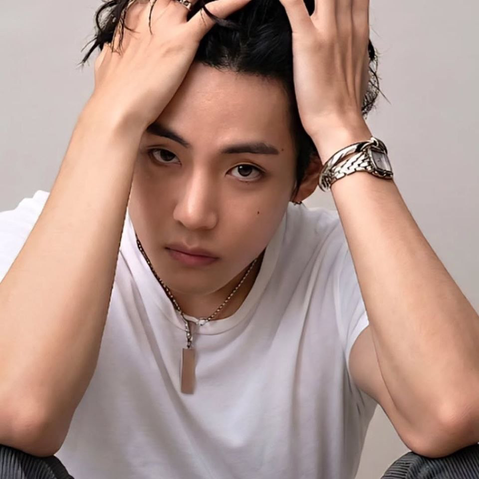 Feed komunitas K-pop terpanas hari ini