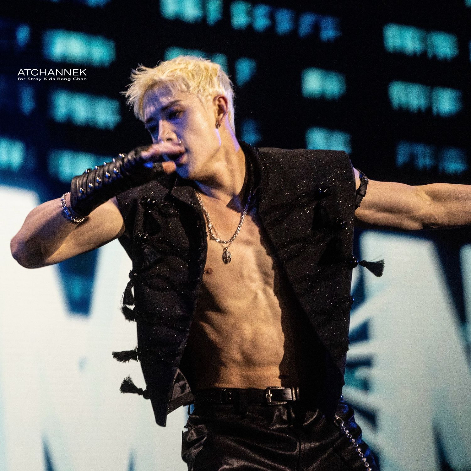 Hot post catching attention from 방찬 (Stray Kids)'s fandom