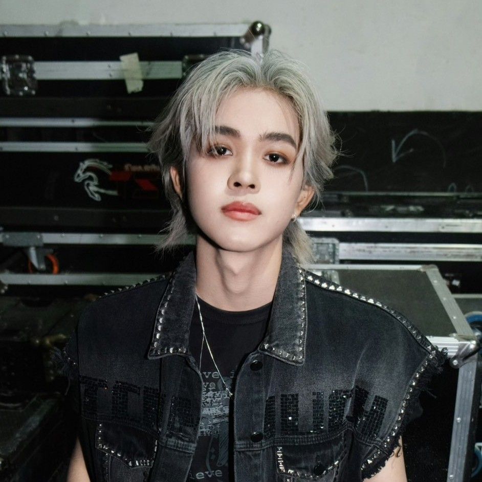 A moment captured by THI-O (NexT1DE)'s fan